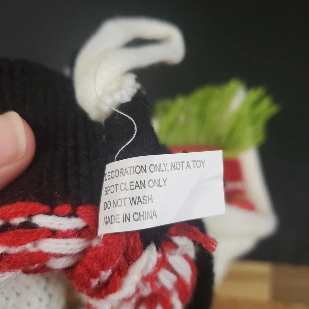 Christmas Snowman Sweater Knit with Button Eyes Scarf Top Hat 3D Carrot Nose 22